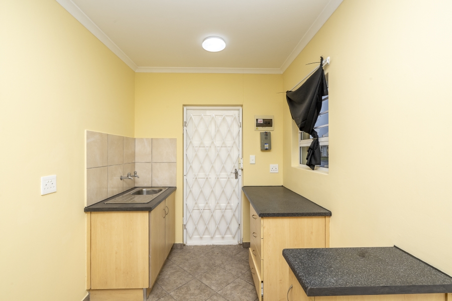 2 Bedroom Property for Sale in Sunset Glen Western Cape
